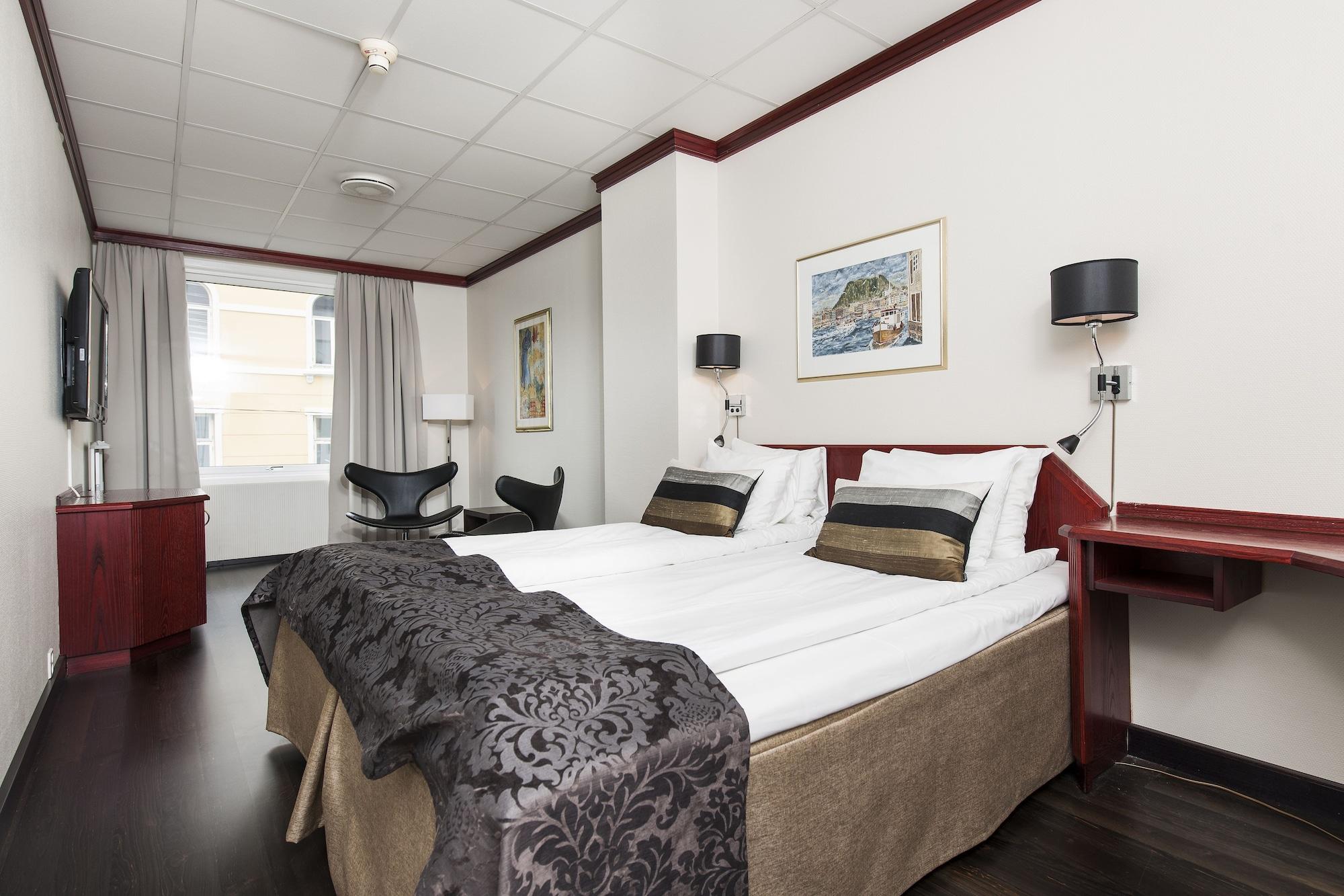 Four Monkeys Hotel Олесун Екстериор снимка