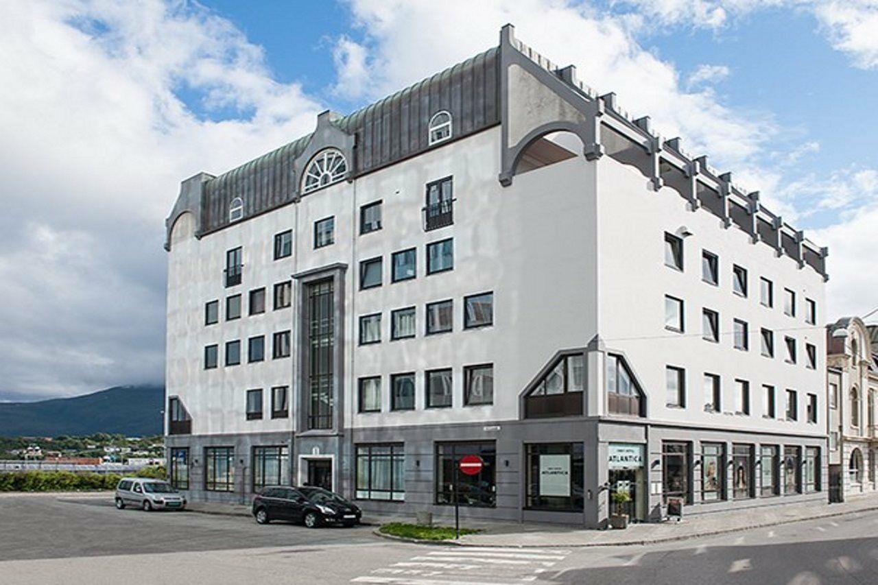 Four Monkeys Hotel Олесун Екстериор снимка